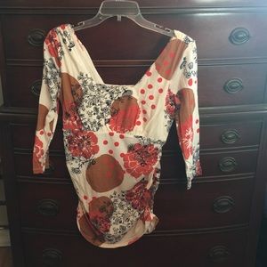 CAbi Grecian print blouse  Size M/L